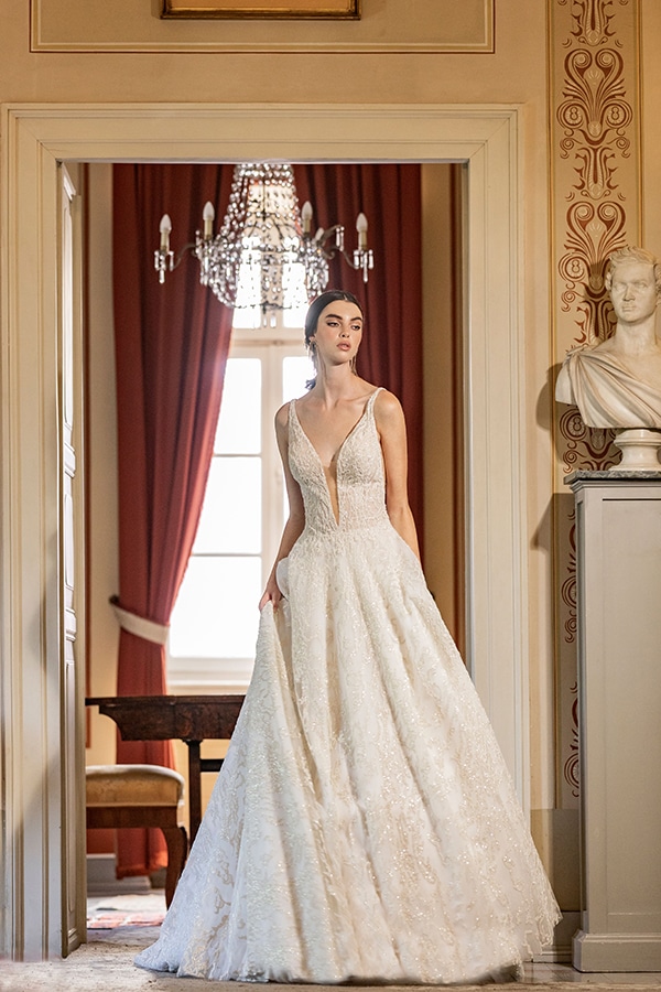 luxurious-wedding-dresses-aristocratic-bridal-look-costantino_17