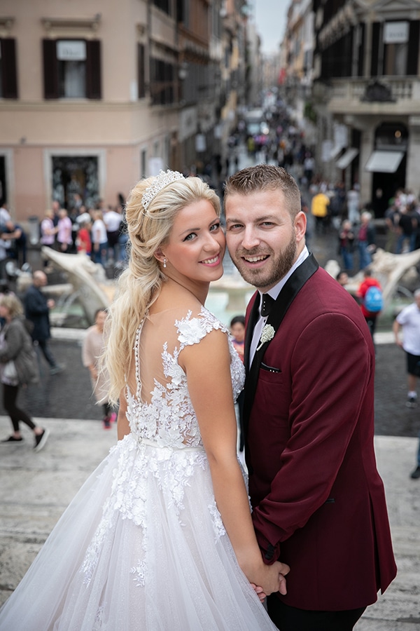 fall-wedding-thessaloniki-burgundy-hues_17