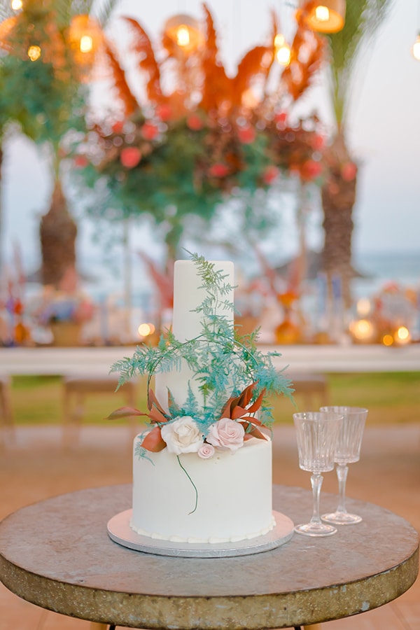 unique-wedding-decoration-ideas-bohemian-wedding-vivid-peach-hues-pampas-grass_03