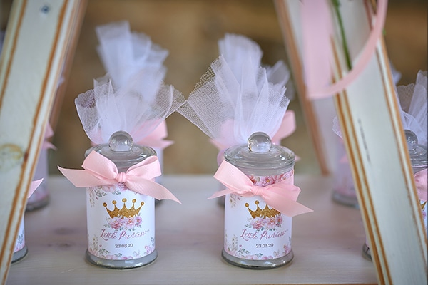 girl-baptism-ideas-flowers-dusty-pink-hues_12