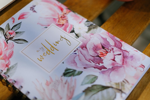 lavish-floral-pattern-wedding-notebooks-stylish-bride_01