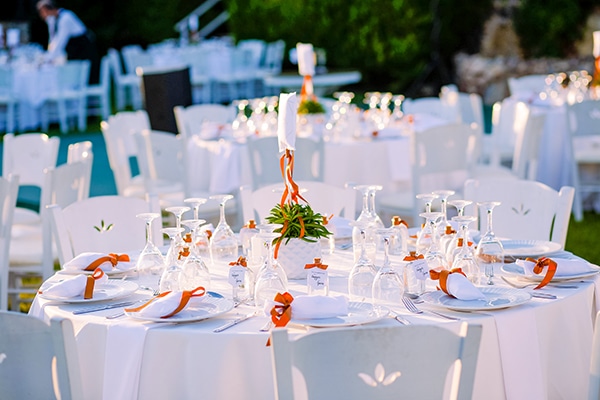 wedding-decoration-ideas-white-terracotta-hues_01