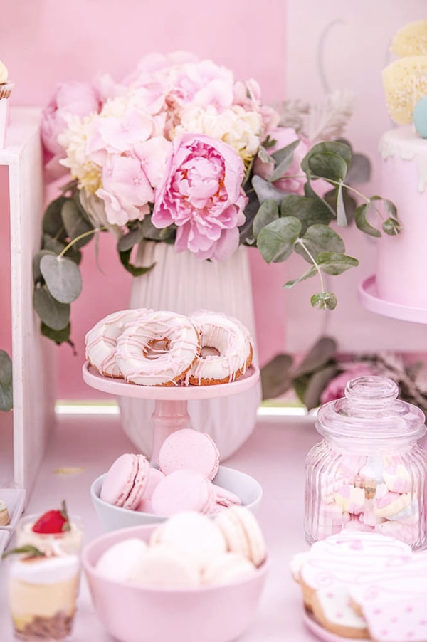 beautiful-sweet-girl-baptism-ideas-theme-french-patisserie_02x