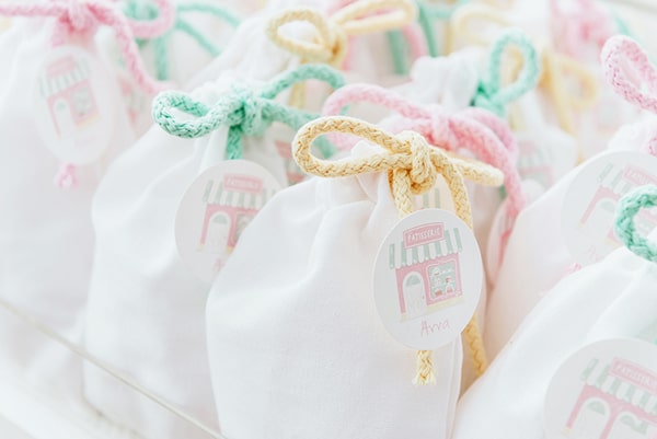 beautiful-sweet-girl-baptism-ideas-theme-french-patisserie_12