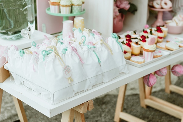 beautiful-sweet-girl-baptism-ideas-theme-french-patisserie_12x