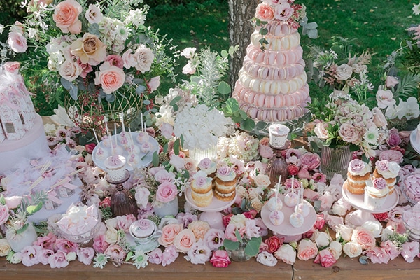 floral-girl-baptism-decoration-ideas-romantic-details-pastel-hues_10