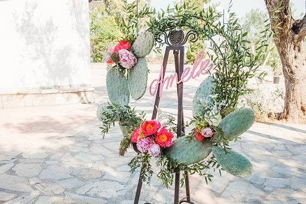 bohemian-floral-decoration-ideas-girl-baptism-cactus-themed_01