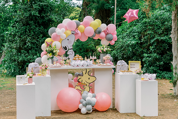 unique-girl-baptism-ideas-pink-yellow-hues-themed-snoopy_09