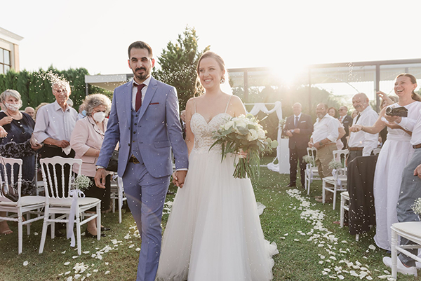civil-wedding-thessaloniki-white-roses_16
