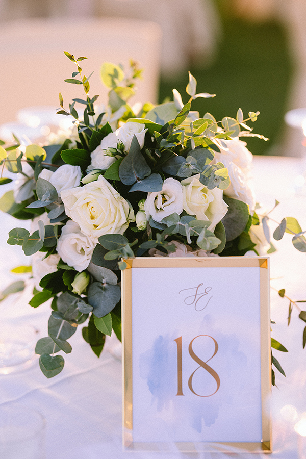 all-white-wedding-decoration-ideas-florals_14