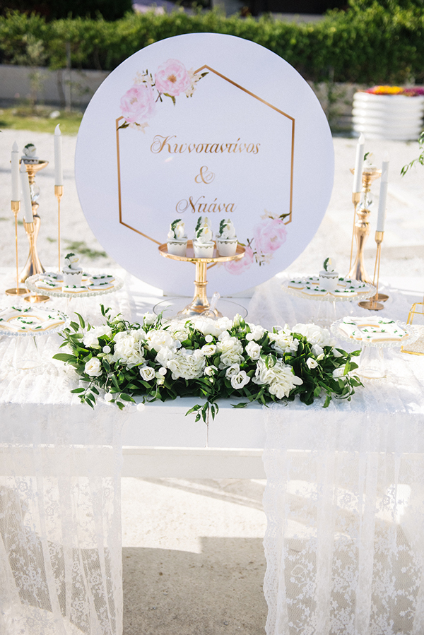 elegant-summer-wedding-serres-white-flowers_16
