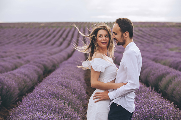 prewedding-shoot-lavender-field_02