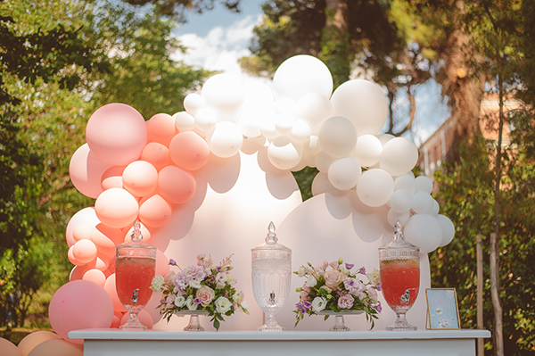 beautiful-girl-baptism-decoration-ideas-balloons-flowers-butterflies_07