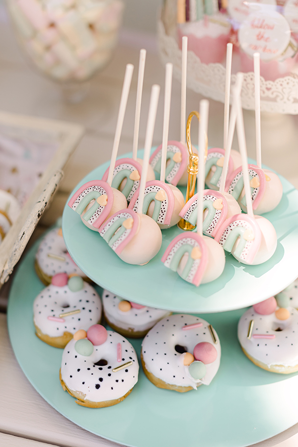 happy-rainbow-themed-girl-baptism-ideas-with-delicious-sweets_04x