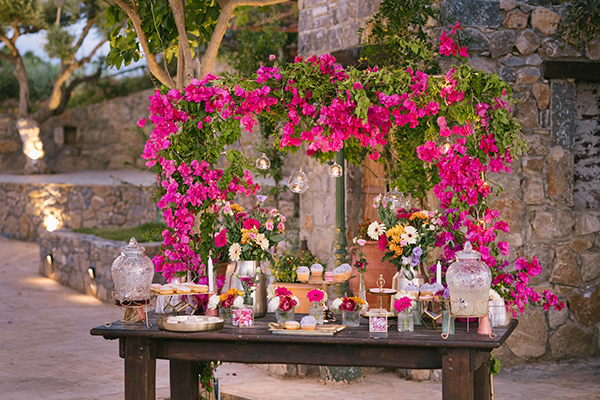 fantastic-decoration-baptism-gril-fuchsia-bougainvillea-other-spring-florals_28x