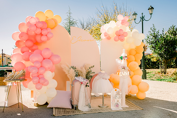 pretty-decoration-baptism-girl-balloons-light-colors_01