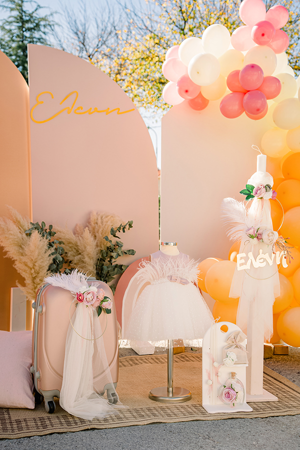 pretty-decoration-baptism-girl-balloons-light-colors_14
