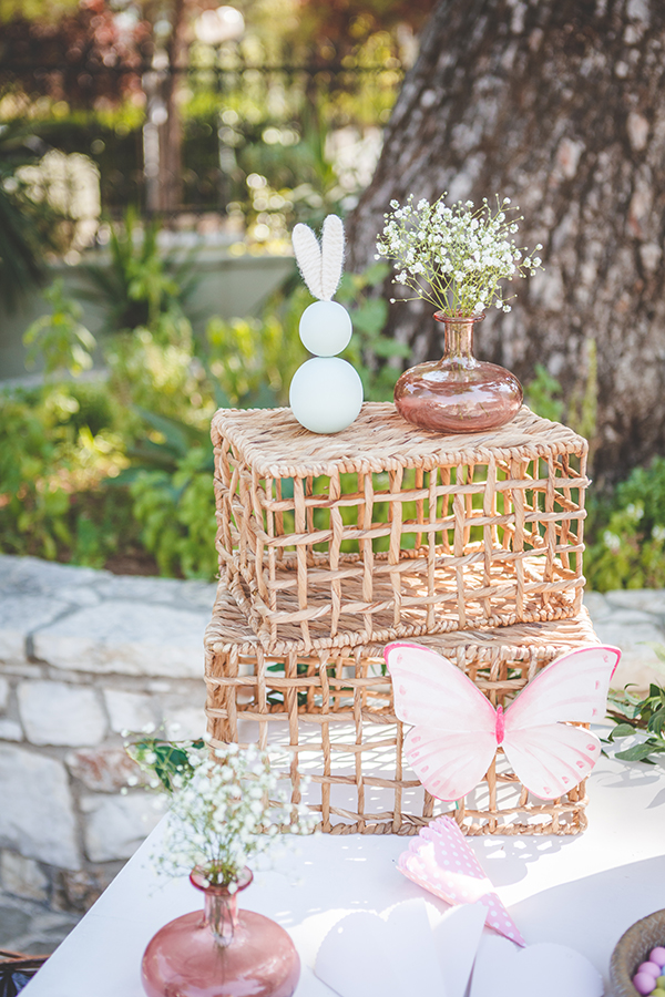 sweet-girly-ideas-decoration-baptism-rabbit-themed_04