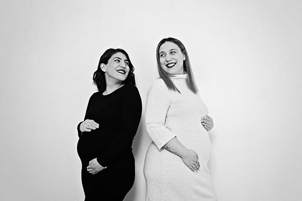 adorable-sisters-maternity-photoshoot_01