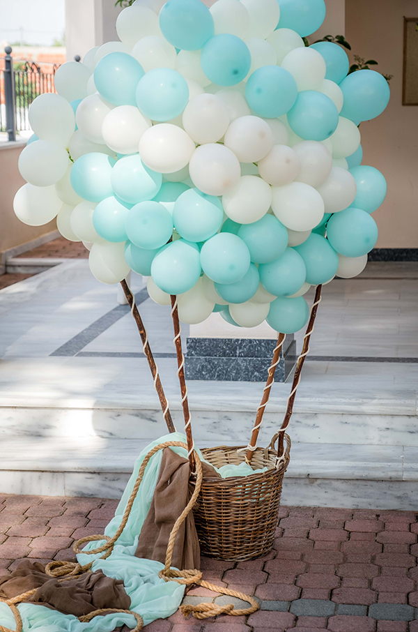 cute-ideas-baptism-boy-theme-air-balloon-mint-shades_08
