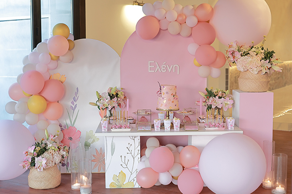 girly-summer-baptism-nicosia-balloons-flowers-pink-hues_10