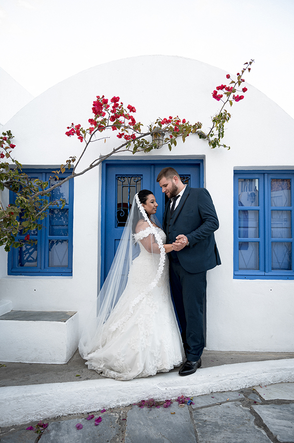 romantic-fall-wedding-thessaloniki-white-hydrangeas-pink-roses_04x