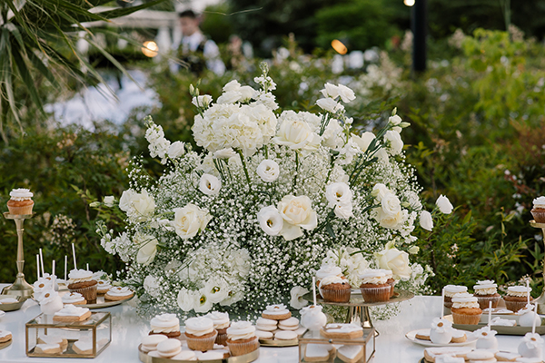 chic-wedding-decoration-ideas-white-blossom_08