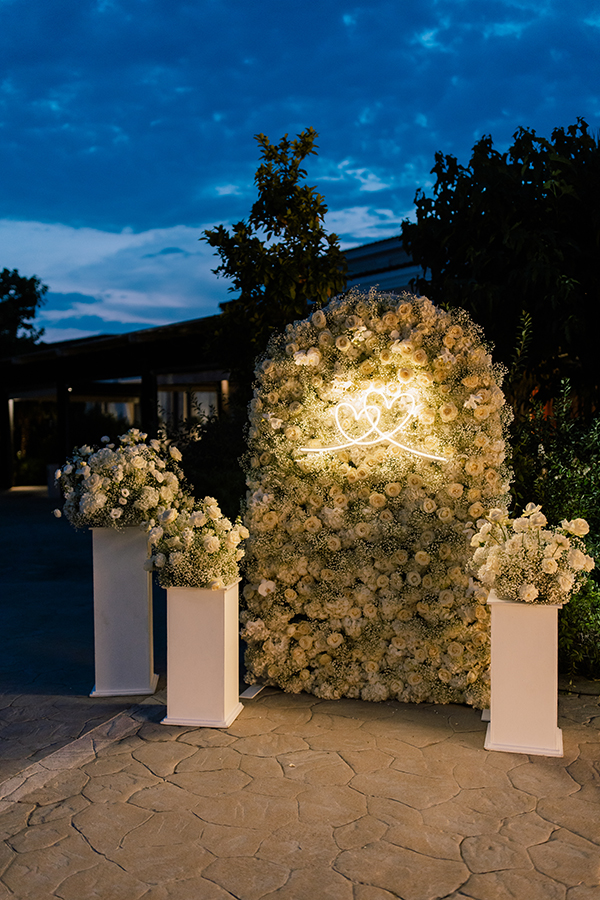 chic-wedding-decoration-ideas-white-blossom_12x