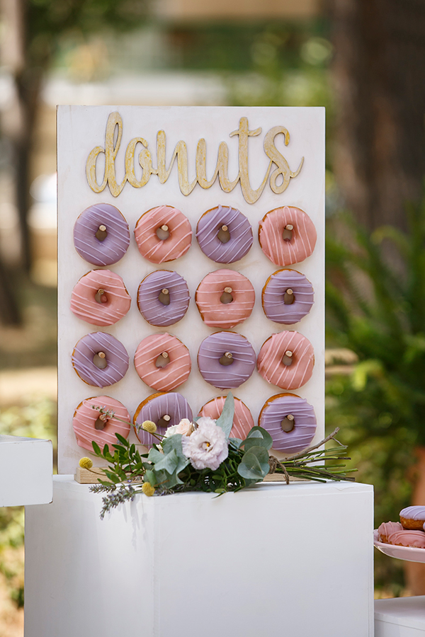 girly-baptism-decoration-ideas-flowers-pastel-hues_02