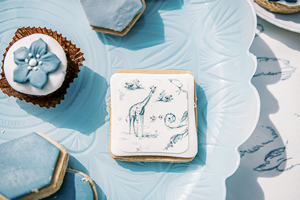 lovely-boy-baptism-decoration-ideas-blue-hues_09