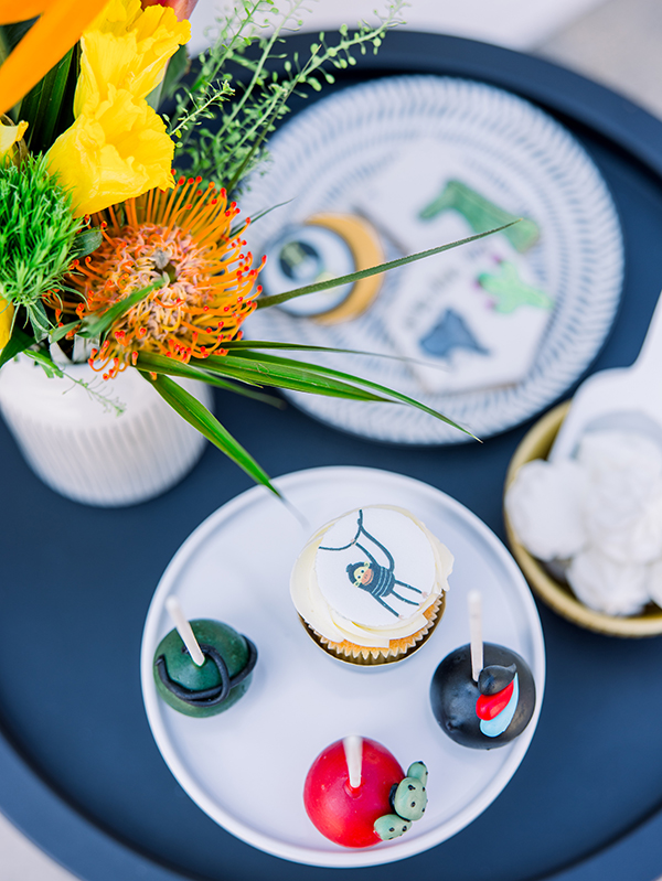 playful-boy-baptism-decoration-ideas-safari-theme_03w