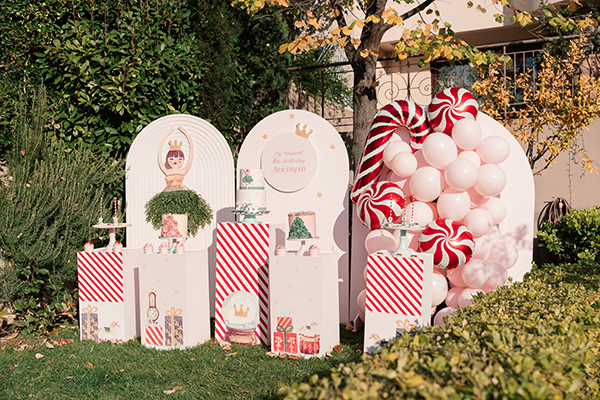 cheerful-birthday-party-christmas-decoration_01