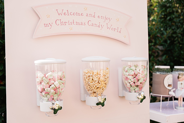 cheerful-birthday-party-christmas-decoration_09x