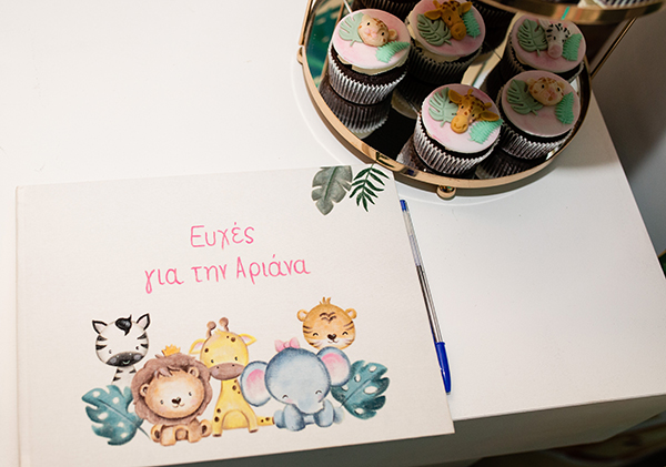 lovely-girl-baptism-rethymno-gorgeous-flowers_11