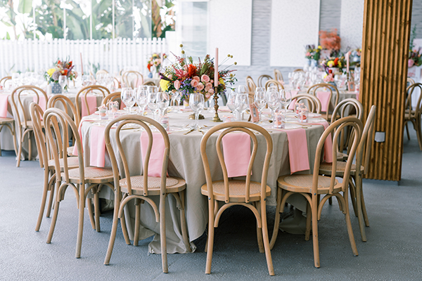 pretty-decorative-ideas-girl-baptism-dusty-pink-hues_08