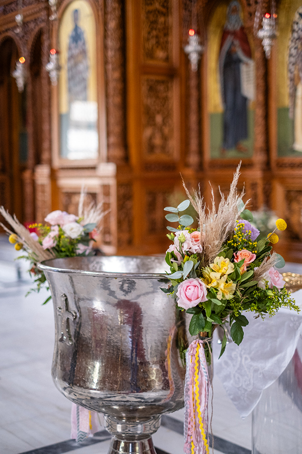 girly-girl-baptism-decoration-pastel-hues_01