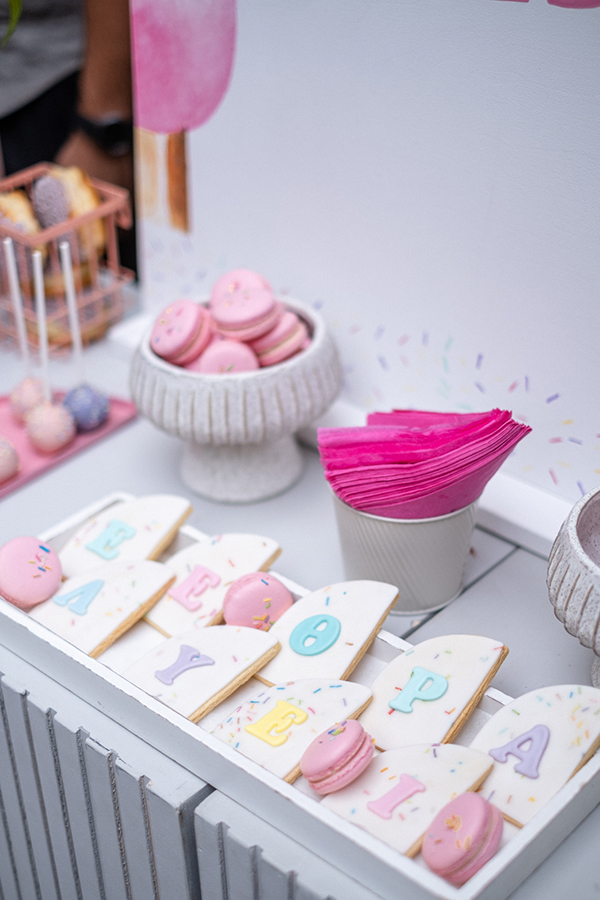 girly-girl-baptism-decoration-pastel-hues_10x