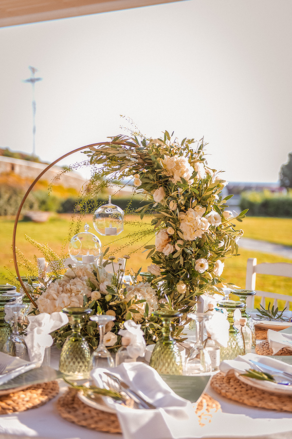 lovely-summer-wedding-tinos-white-flowers-olive_15