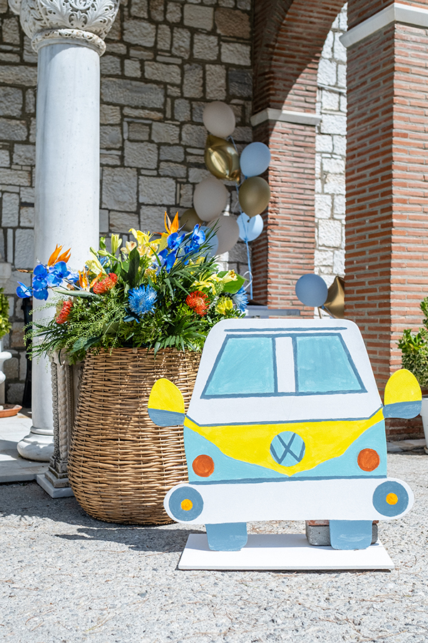 decoration-ideas-boy-baptism-theme-surfing-colorful_12