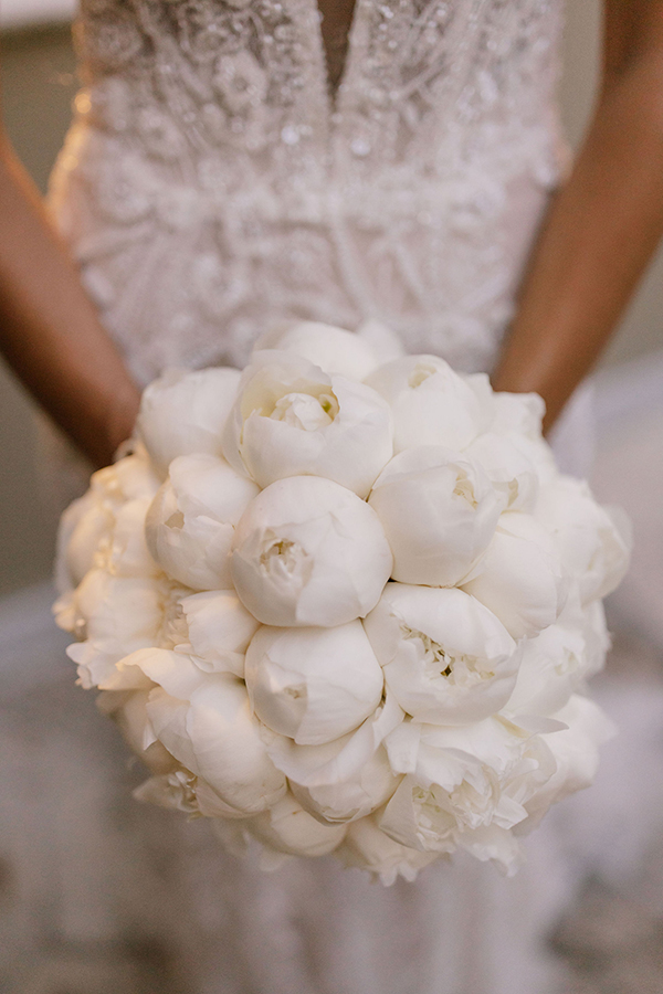 elegant-summer-wedding-thessaloniki-all-white-flowers_02x
