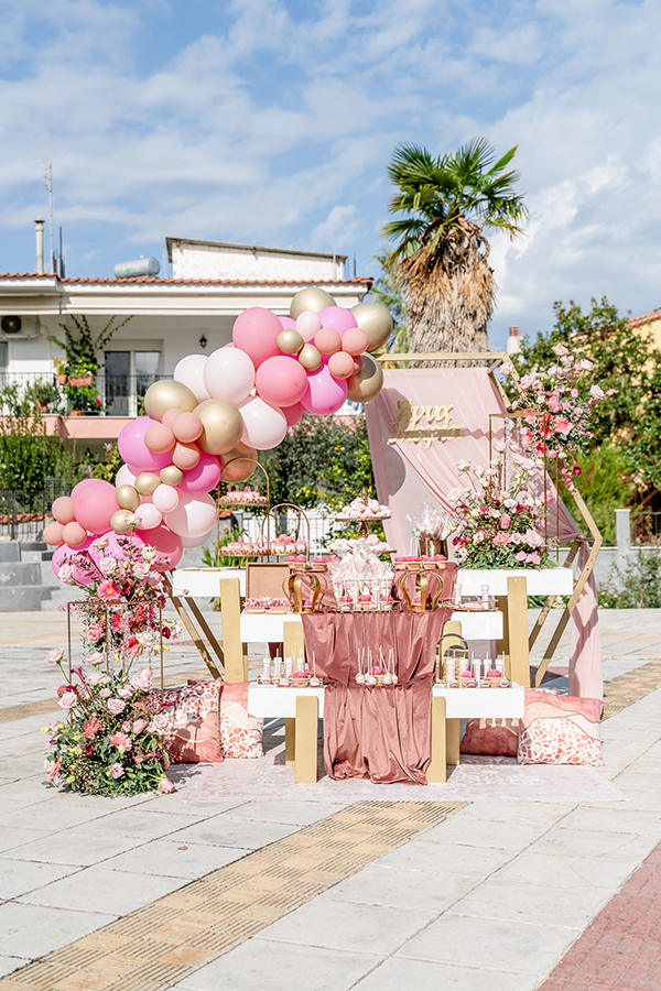 pinky-girl-baptism-ideas-romantic-flowers_01