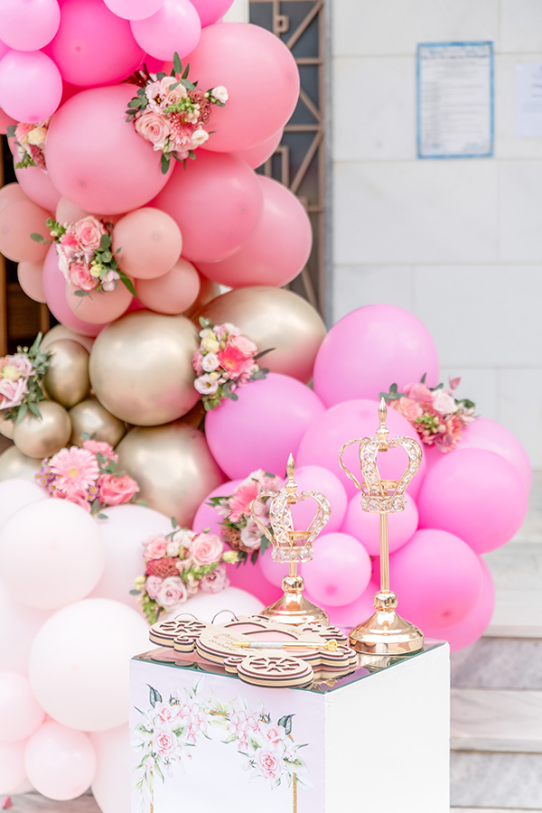 pinky-girl-baptism-ideas-romantic-flowers_04