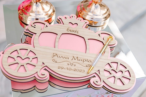 pinky-girl-baptism-ideas-romantic-flowers_06
