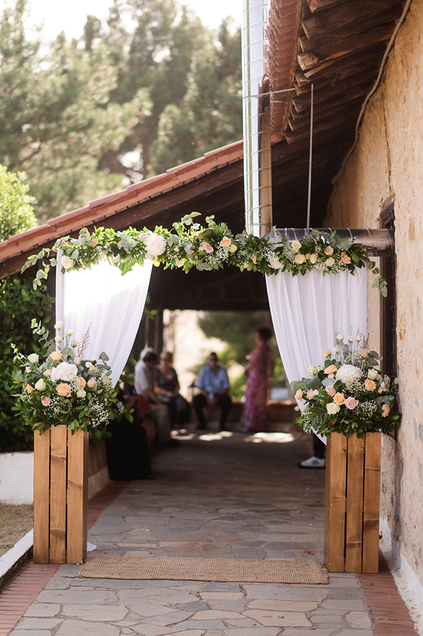 romantic-wedding-kozani-gorgeous-pastel-flowers_10
