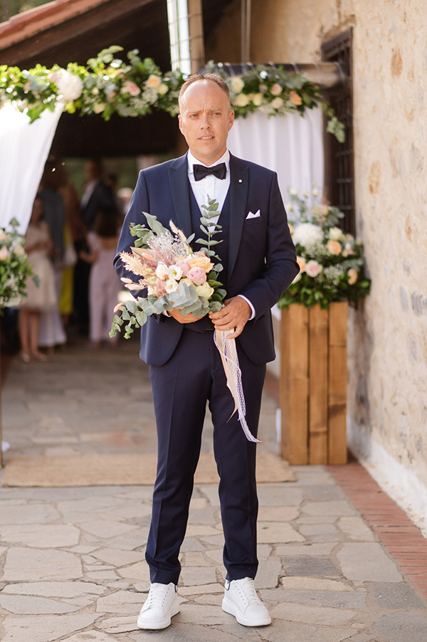romantic-wedding-kozani-gorgeous-pastel-flowers_13