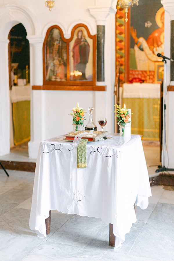 pretty-and-bright-wedding-tinos-wild-flowers_15