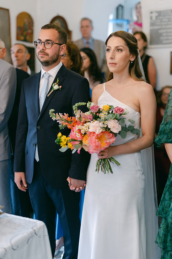 pretty-and-bright-wedding-tinos-wild-flowers_22