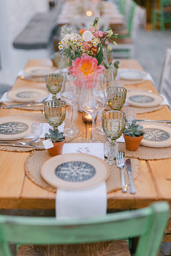 pretty-and-bright-wedding-tinos-wild-flowers_32