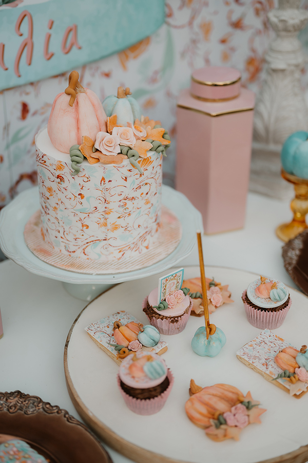 chic-autumn-baptism-pumpkin-theme_06