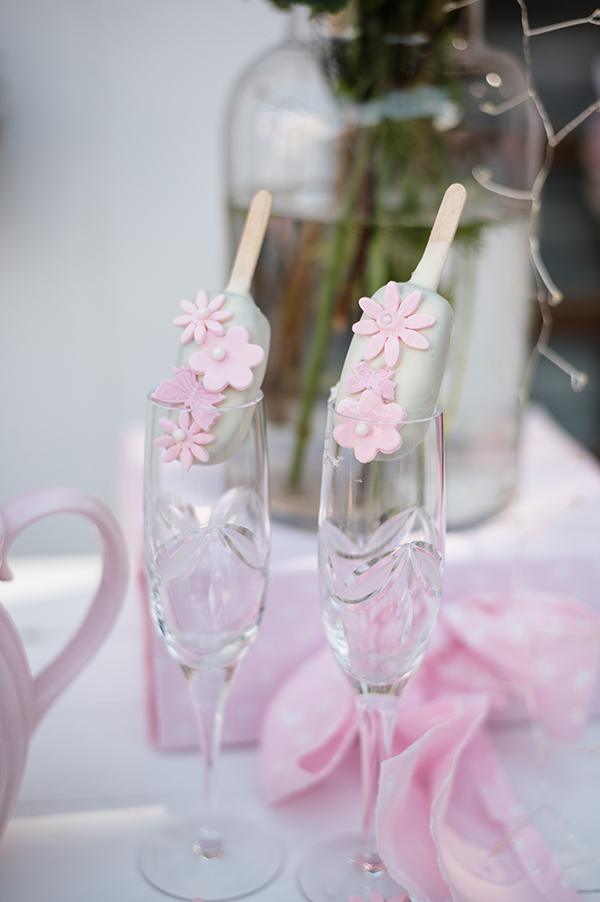 pretty-baptism-beautiful-pink-flowers_12